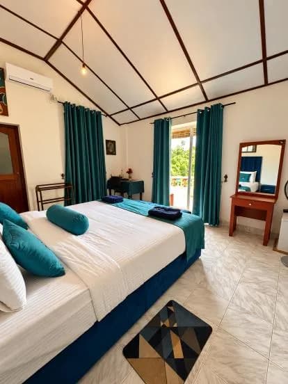 Double Room with Mountain View